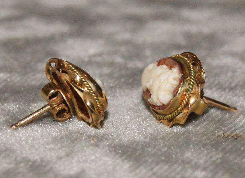9ct Gold Cameo Earrings with Butterflies