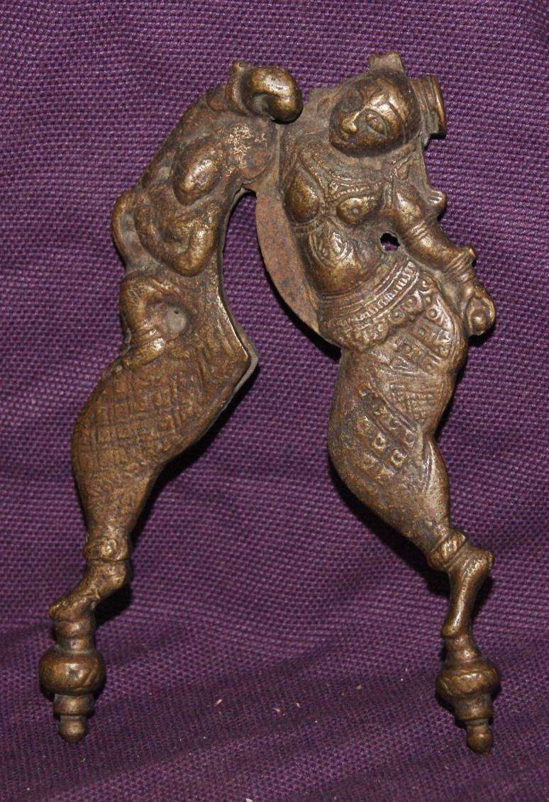 Antique Mithuna Sarota (Betel Nut Cutter)