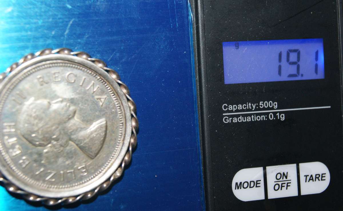 1957 South Africa 1/2 Crown (XF/AU) in Silver Pendant. Not mounted (19.1g) @@@ CRAZY LOW R1 START