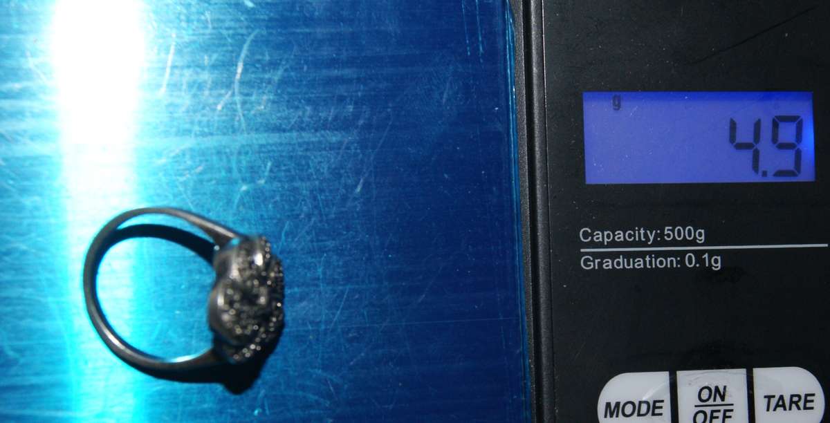 Stunning Silver and Marcasite Ring (4.9g) @@@ CRAZY LOW R1 START