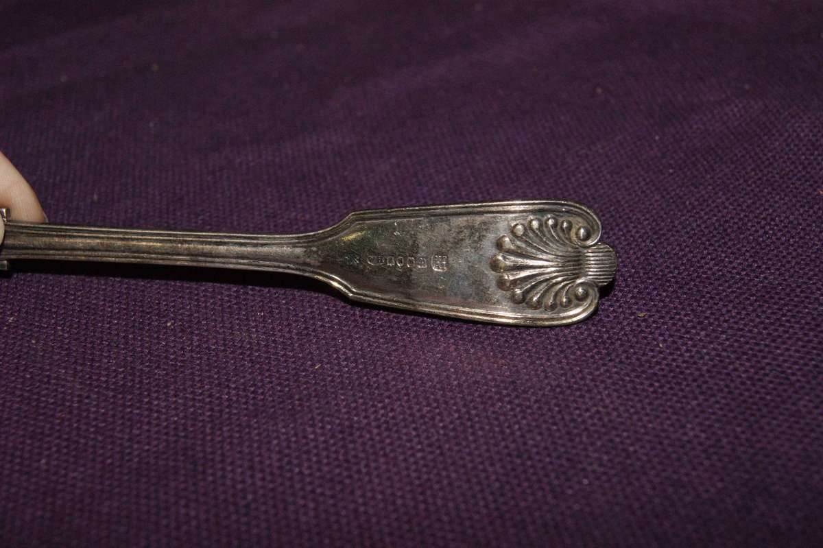 Vintage Fiddle Thread and Shell Pattern Fork A1 Silver Plate