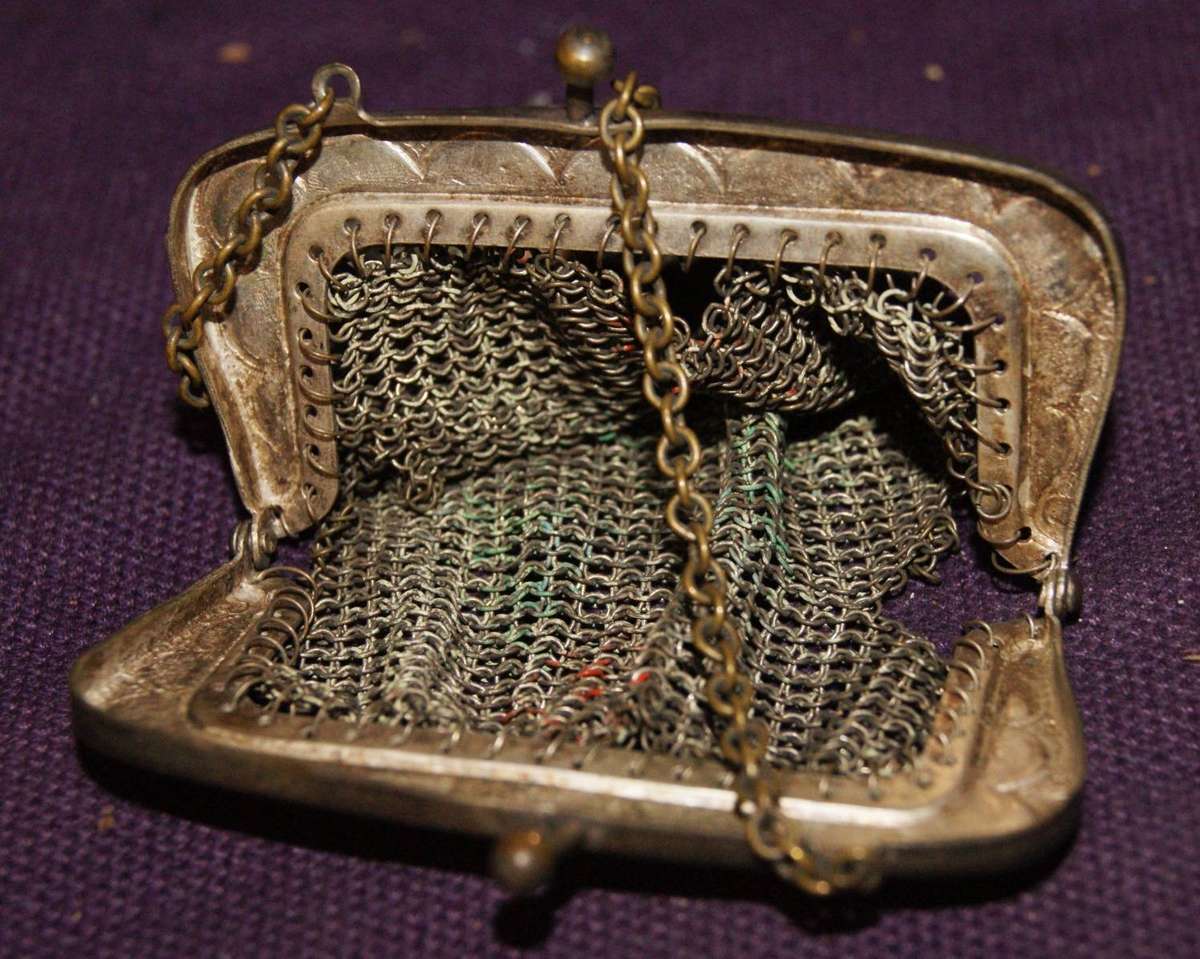 Vintage Art Deco Painted Mesh Flapper Purse with Enameled Frame