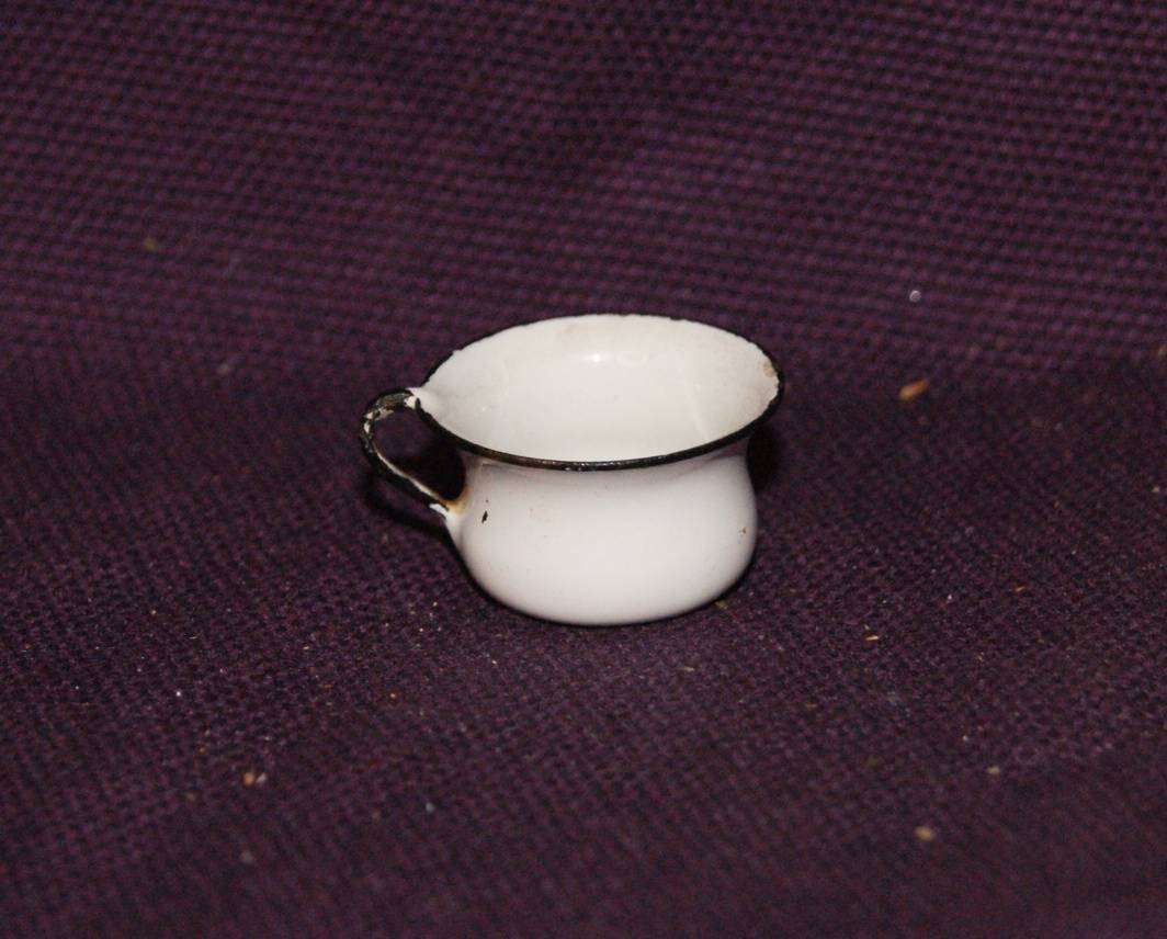 Vintage Enamel Measuring Cup 1 tsp