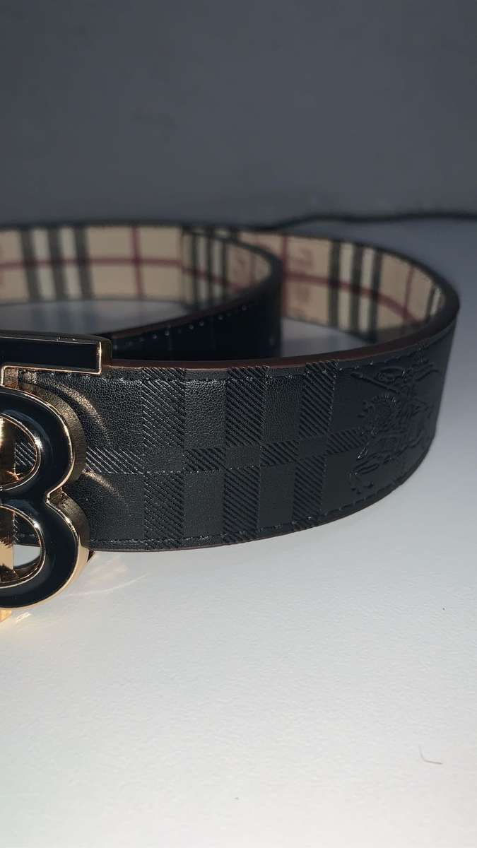 Burberry reversible belt