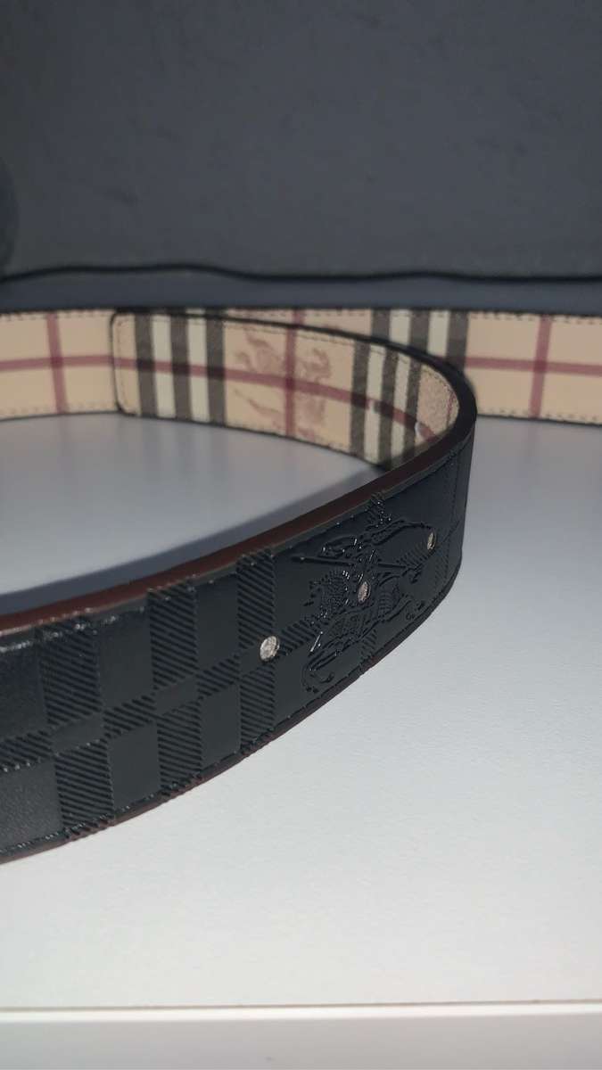 Burberry reversible belt