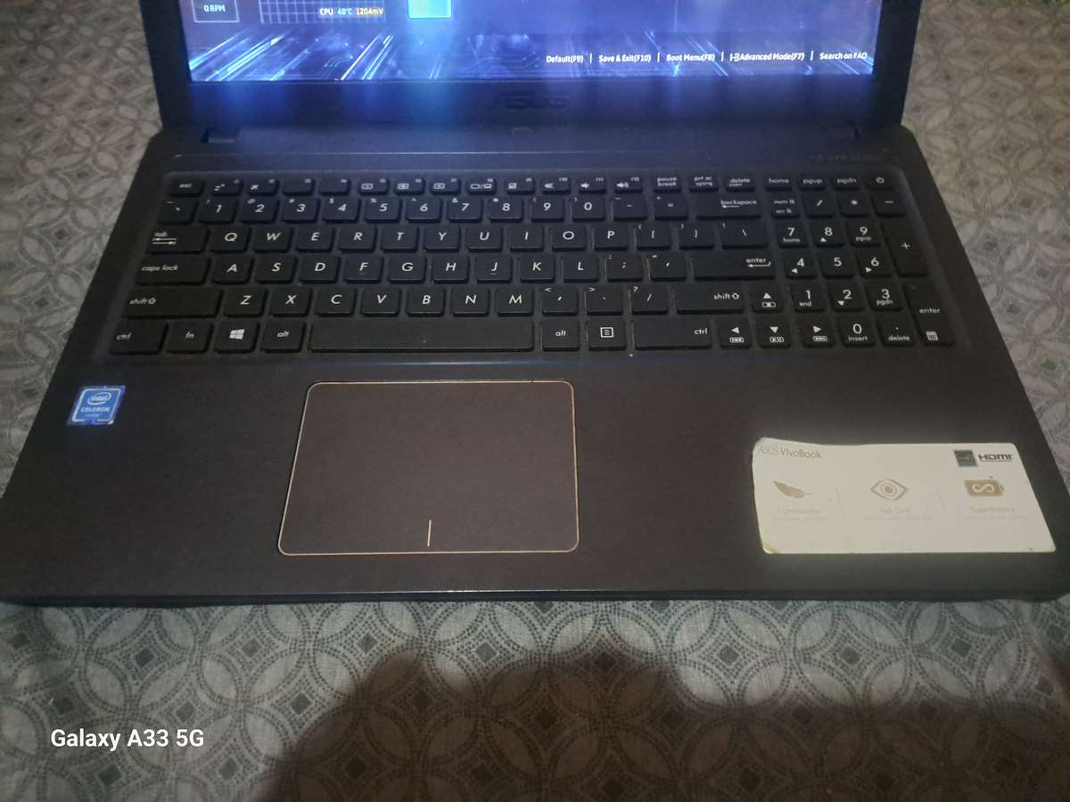 Asus SonicMaster X543 Laptop