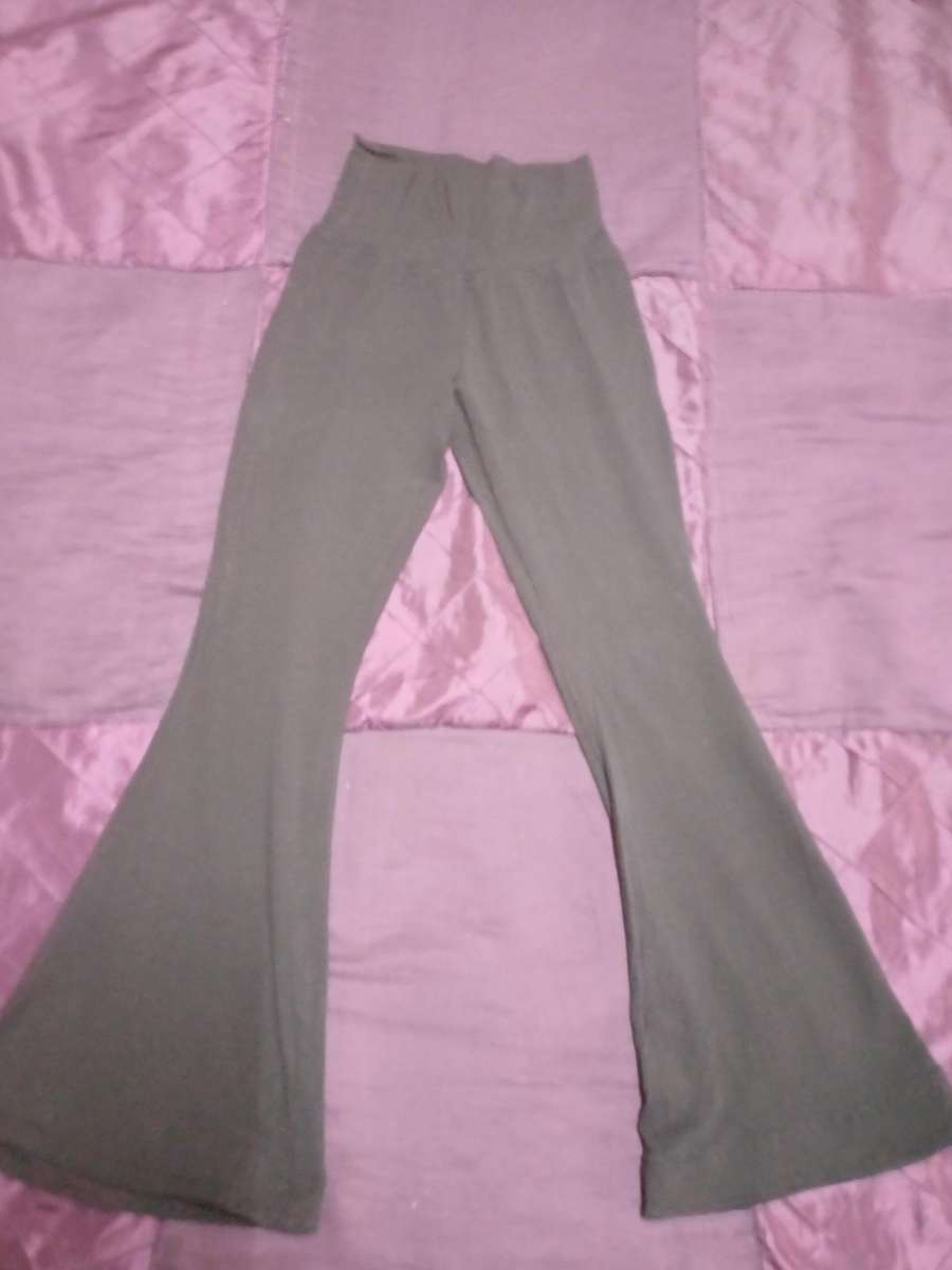 Ladies Leggings (Size S/M)
