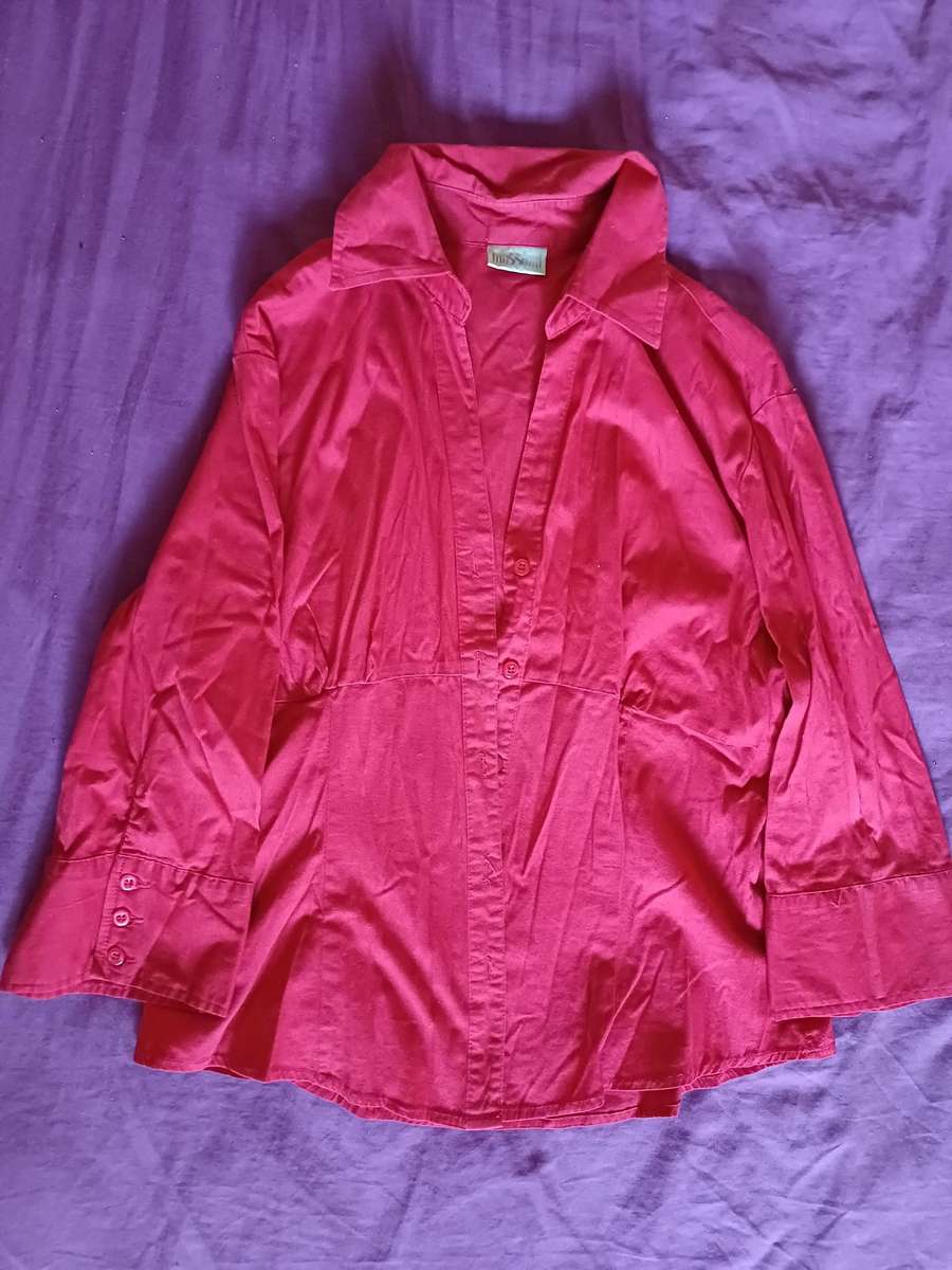 Ladies Top Massumi (Size 14)