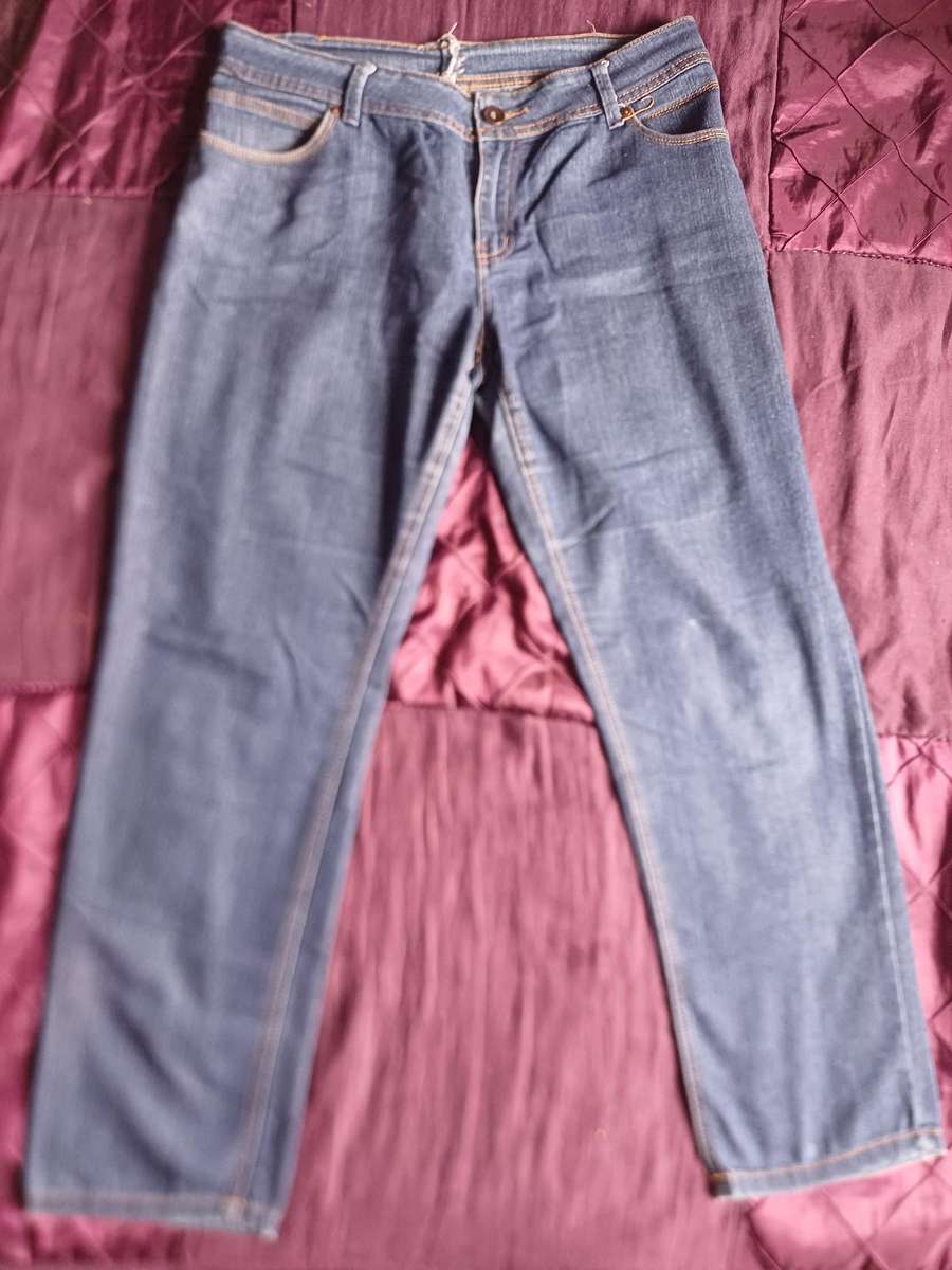 Ladies Jeans (Size L)