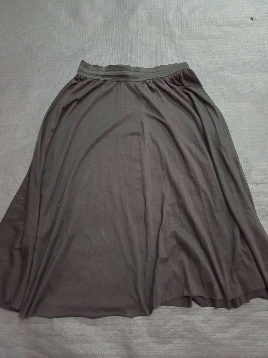 Ladies Skirt RT (Size 12)