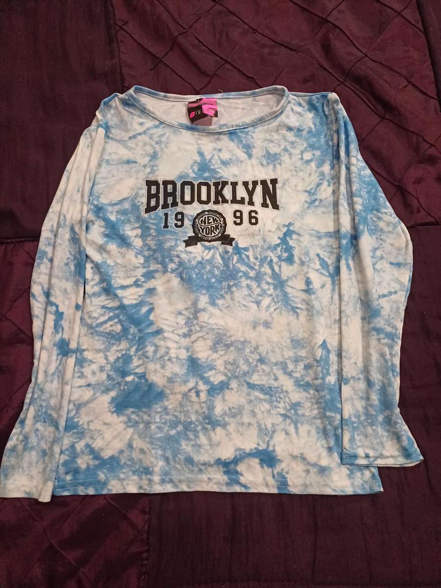 Girls Top Atmosphere (Size 13-14years)