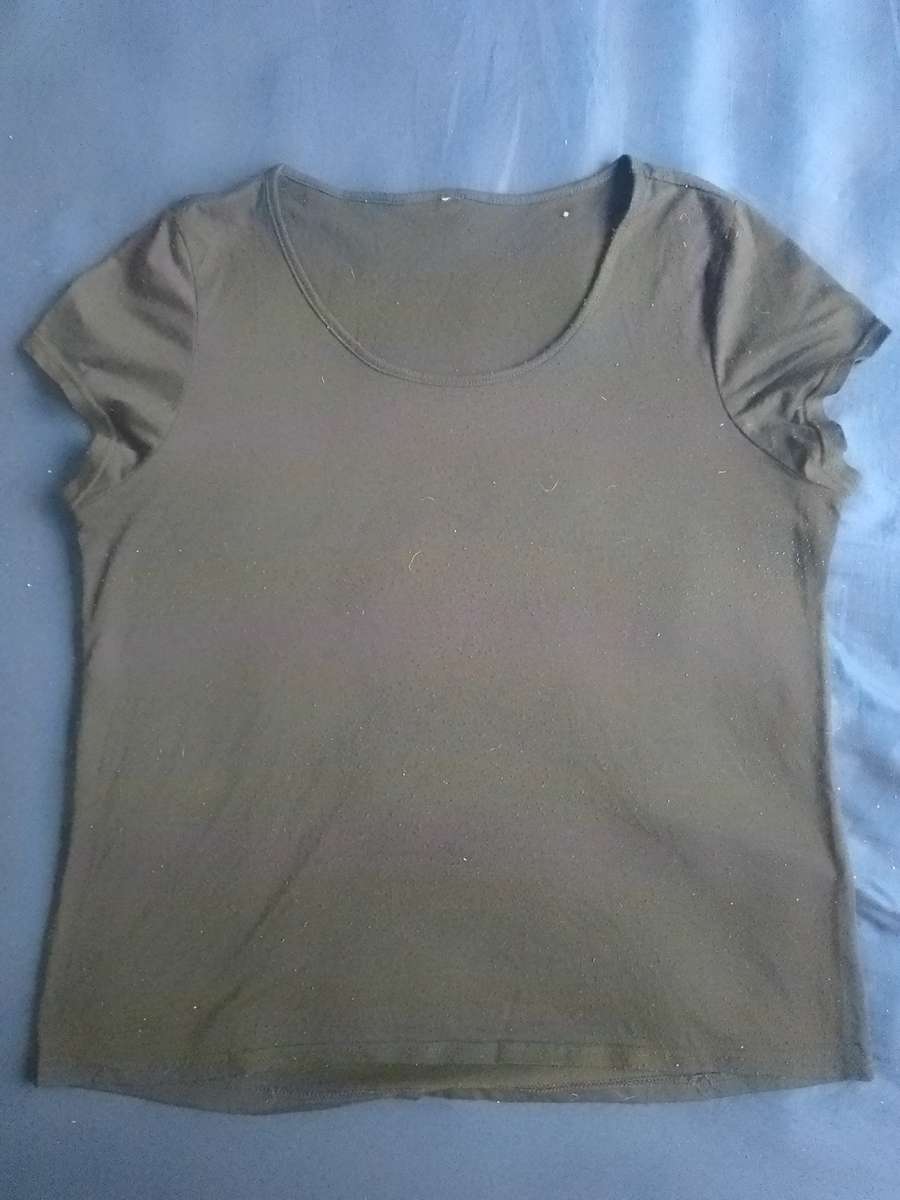 Ladies Top (Size L)