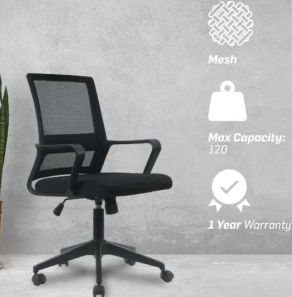 8610 Black office chair