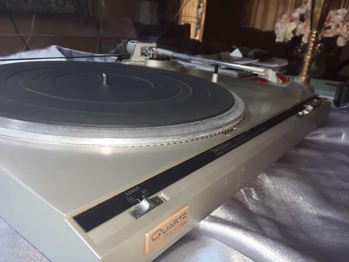 SONY - TECHNICS HI FI COMPONENTS