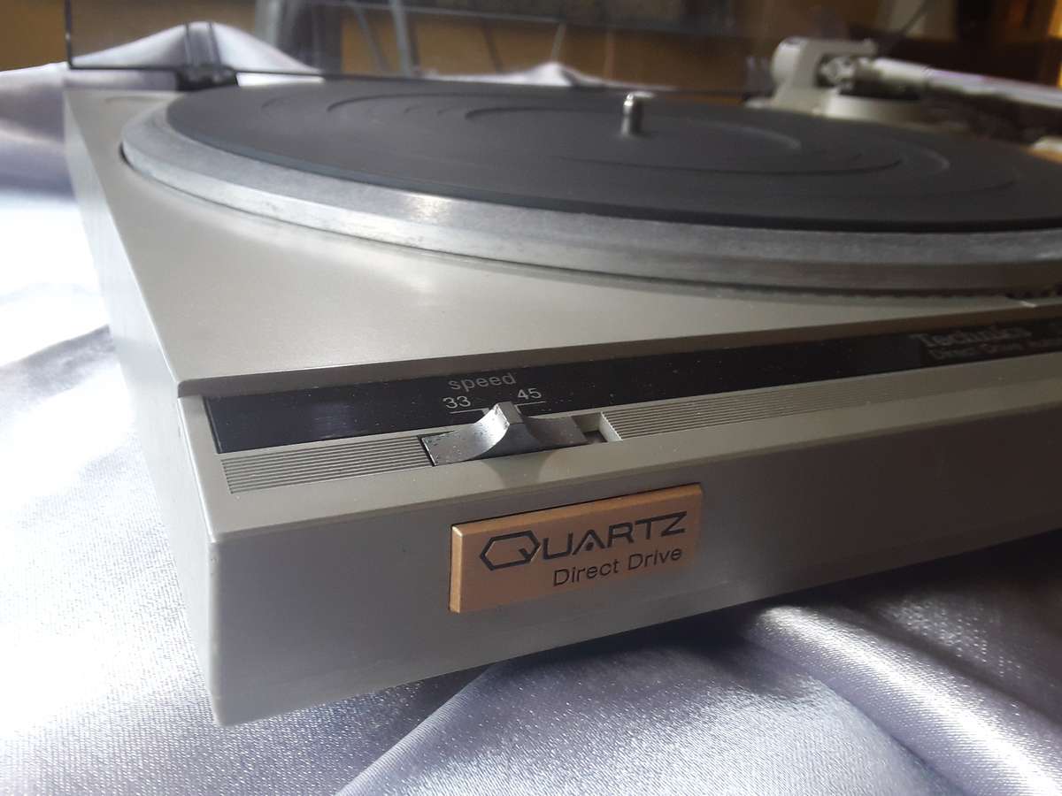 SONY - TECHNICS HI FI COMPONENTS