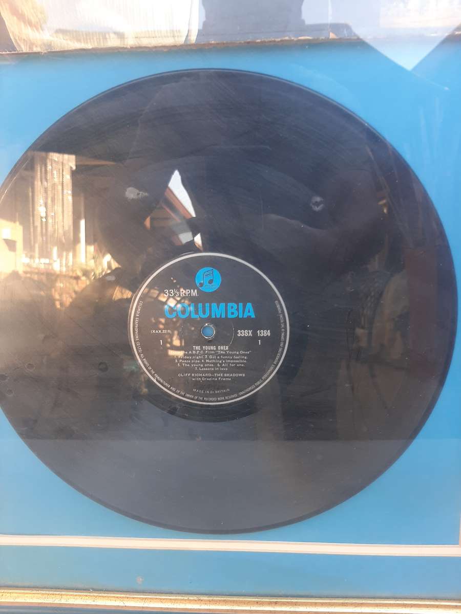 Vinyl record cliff richard
