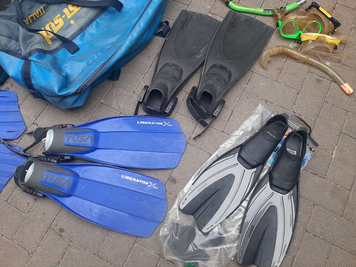 Diving equipment