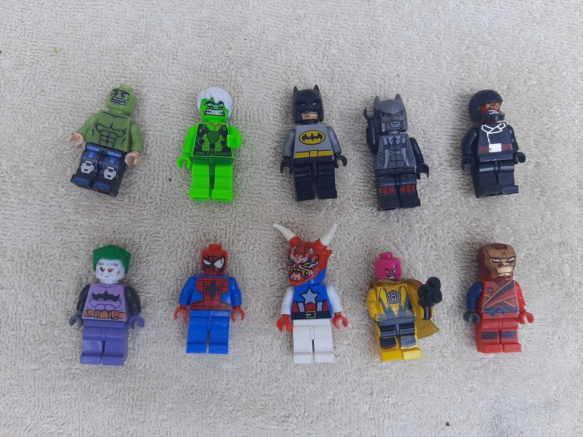 Lego minifigures