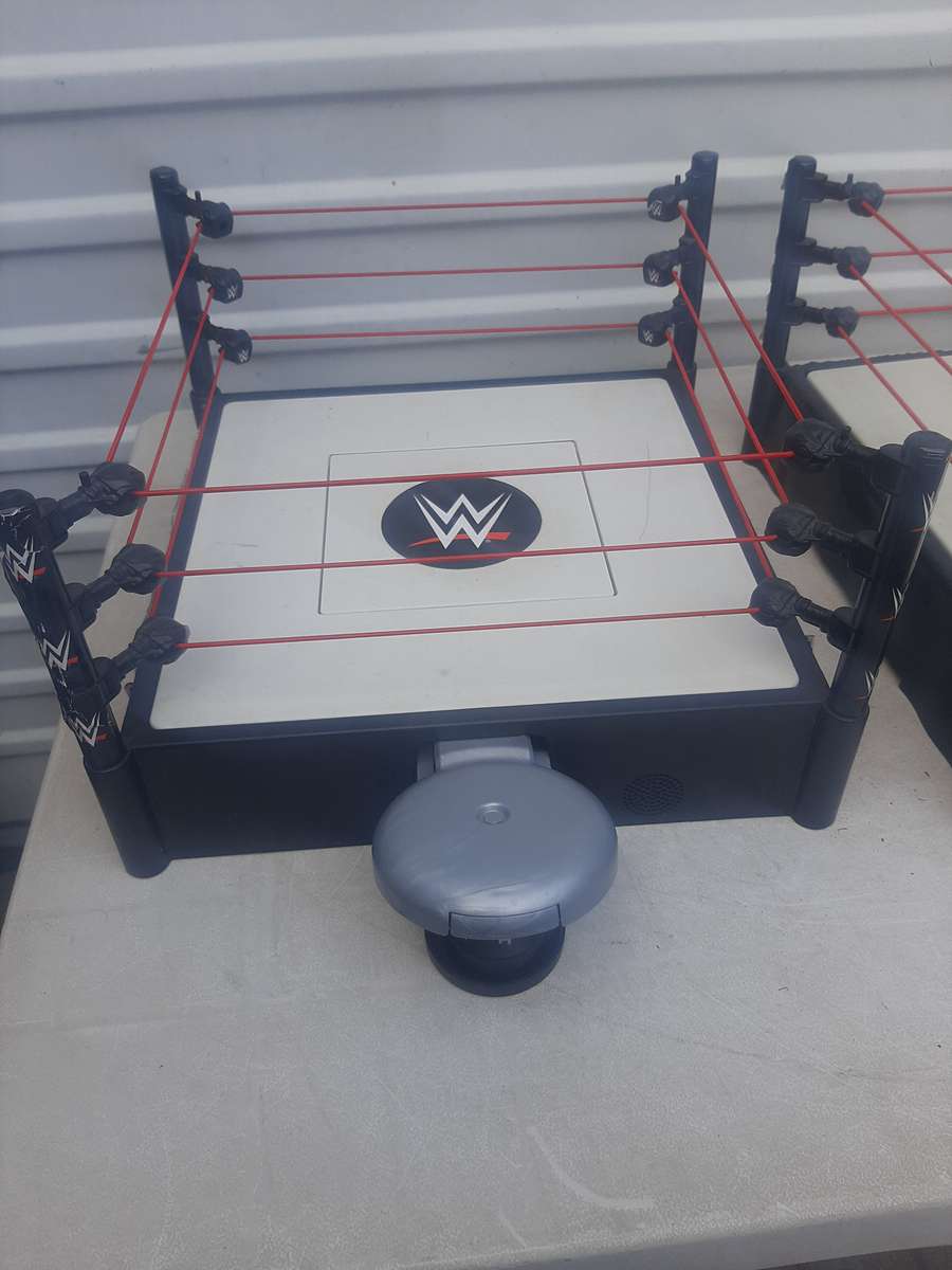 WWE Raw wrestling ring