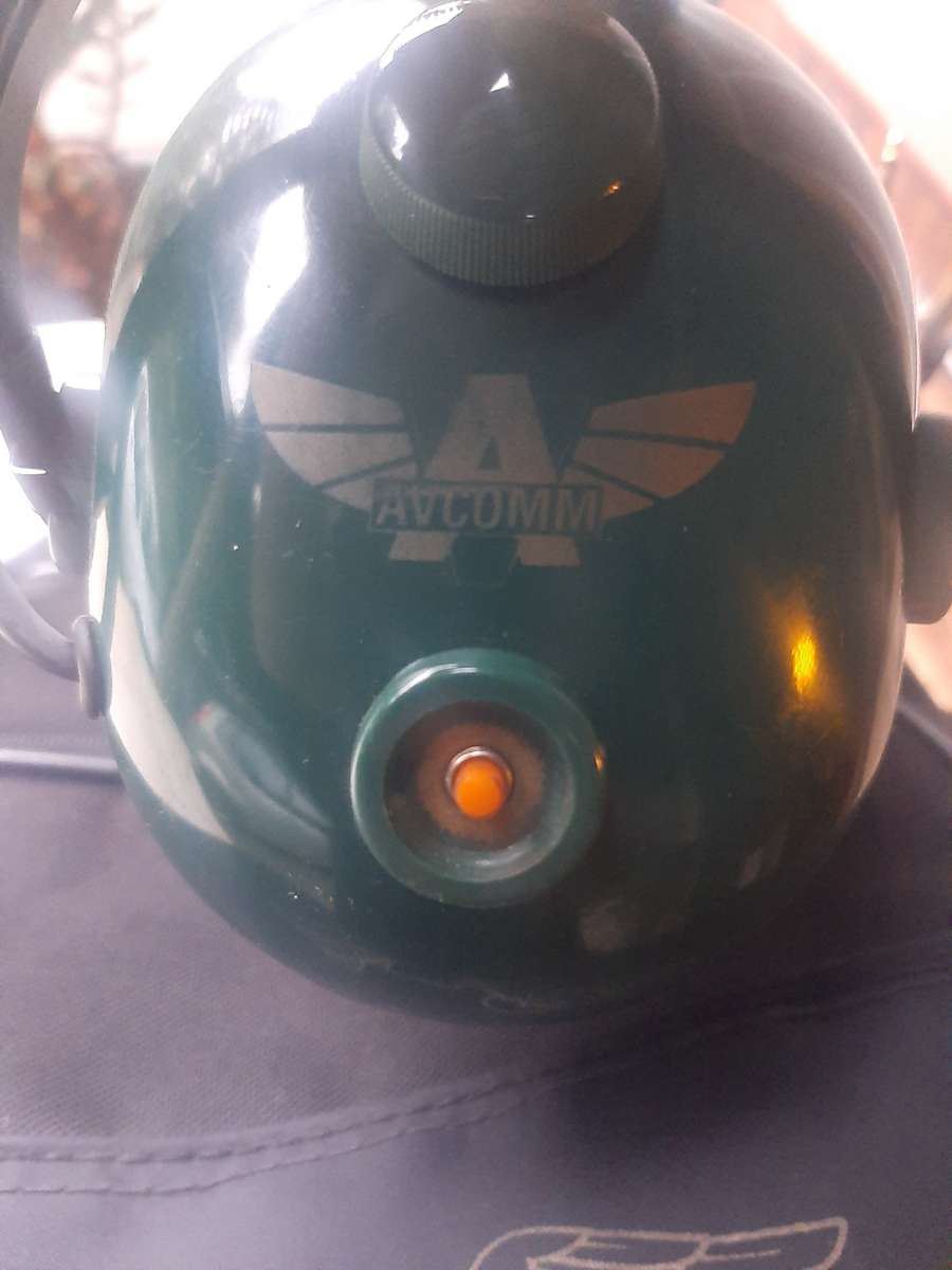 Pilot avocom aviation head set