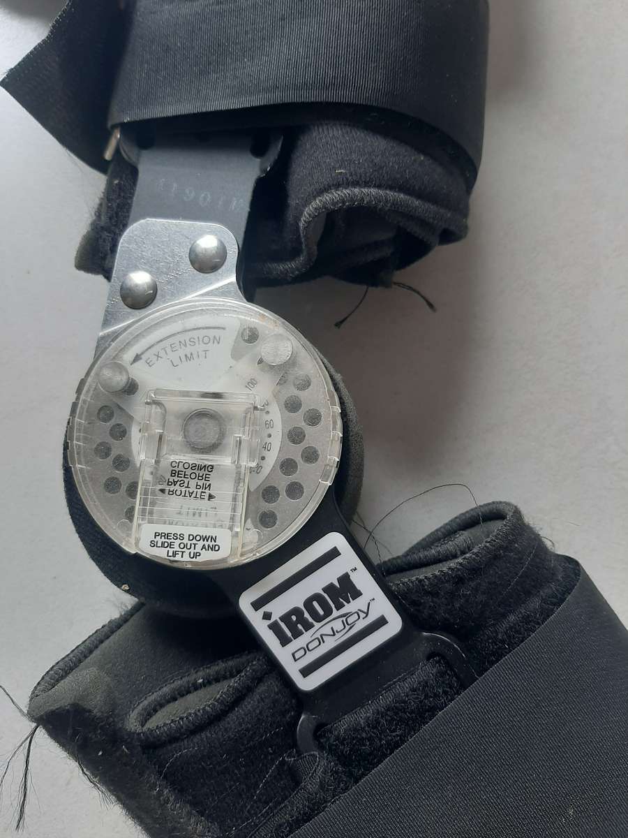 Irom donjoy knee brace