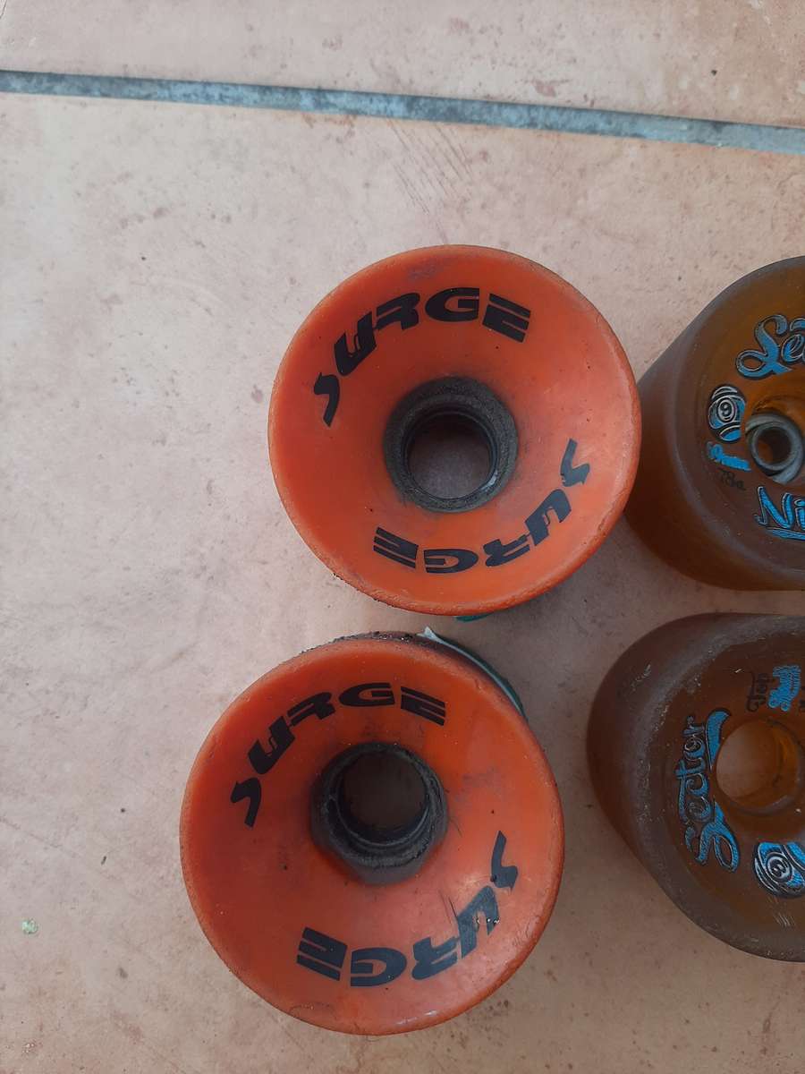 Skate board wheels