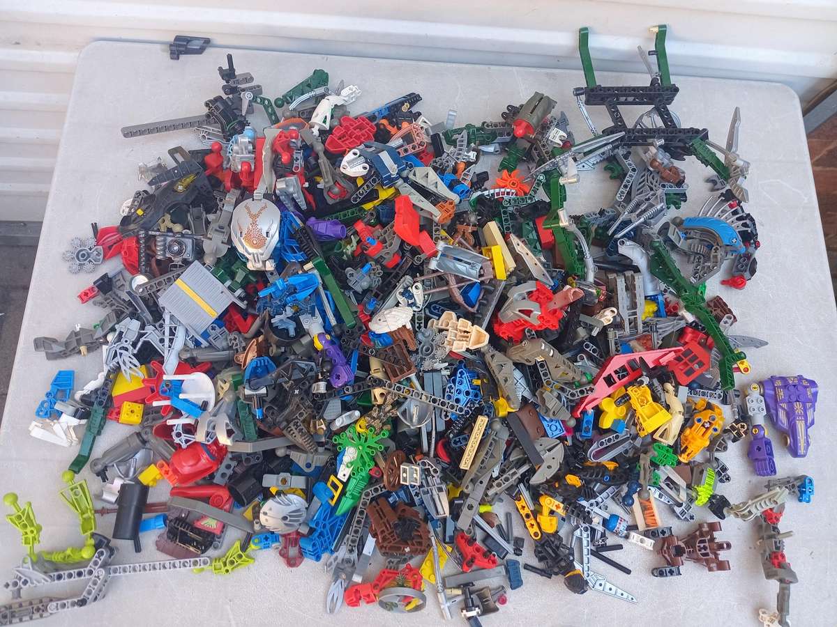 Assorted lego bionicles