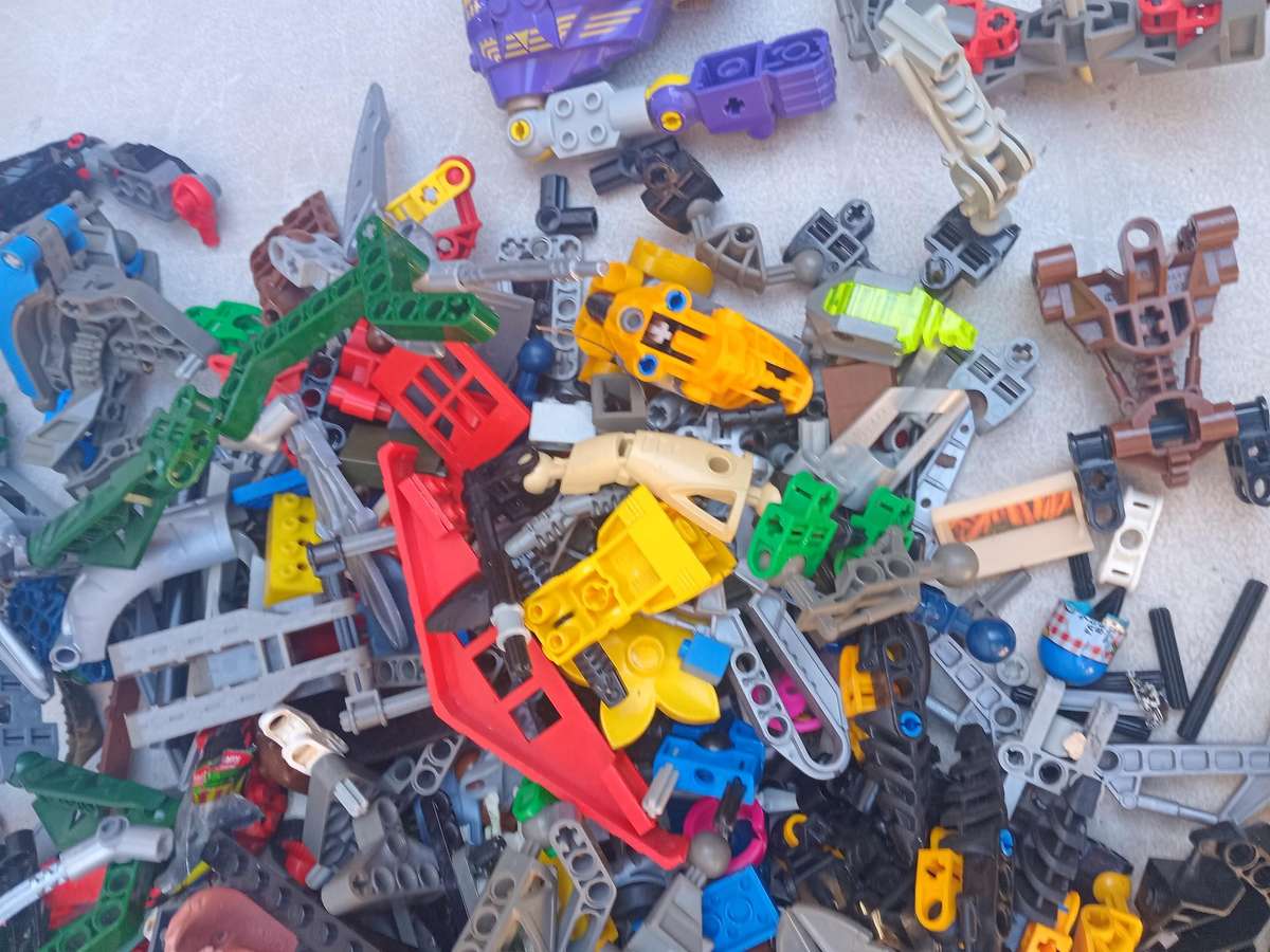 Assorted lego bionicles