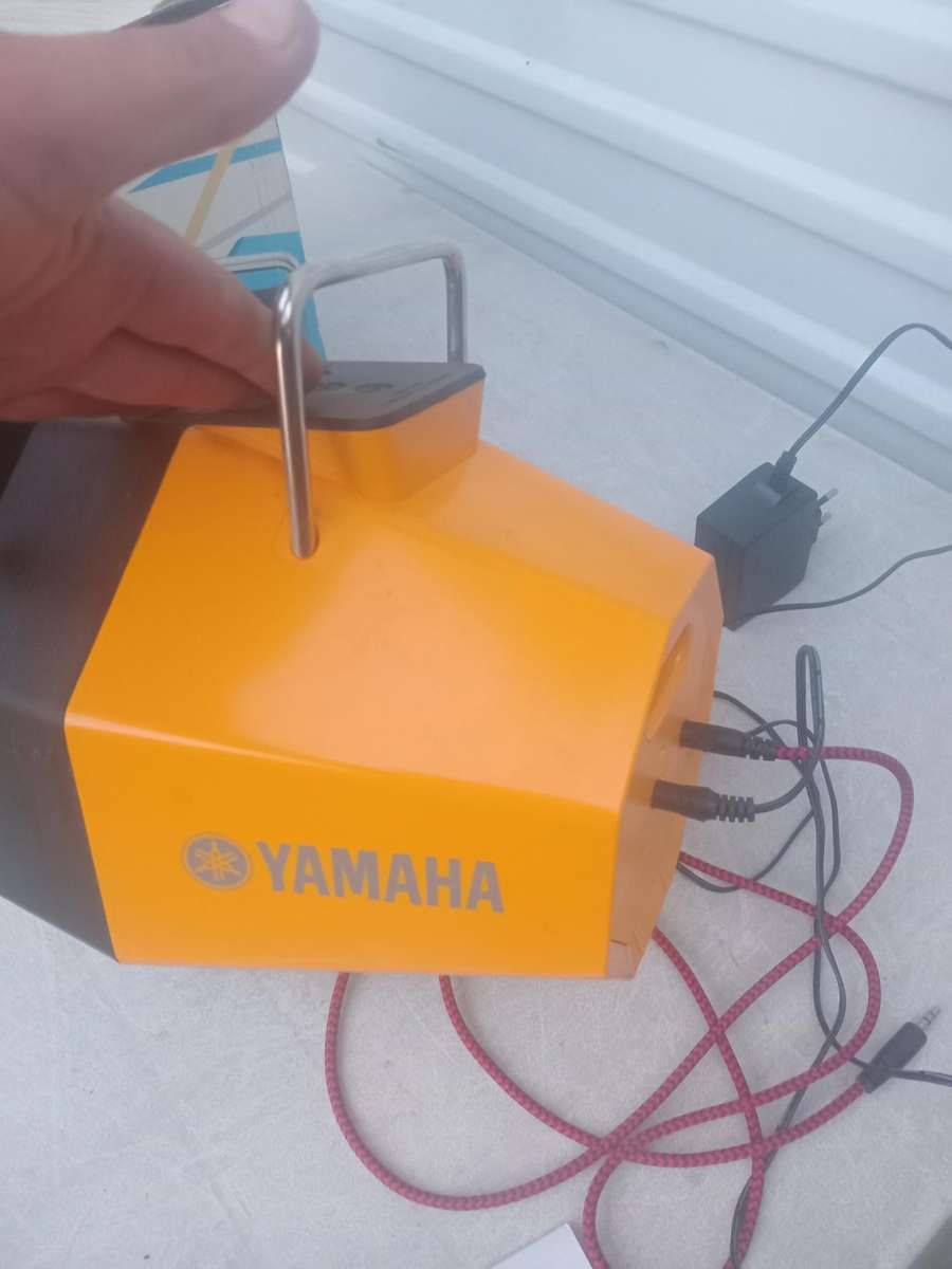 Yamaha blue tooth speaker