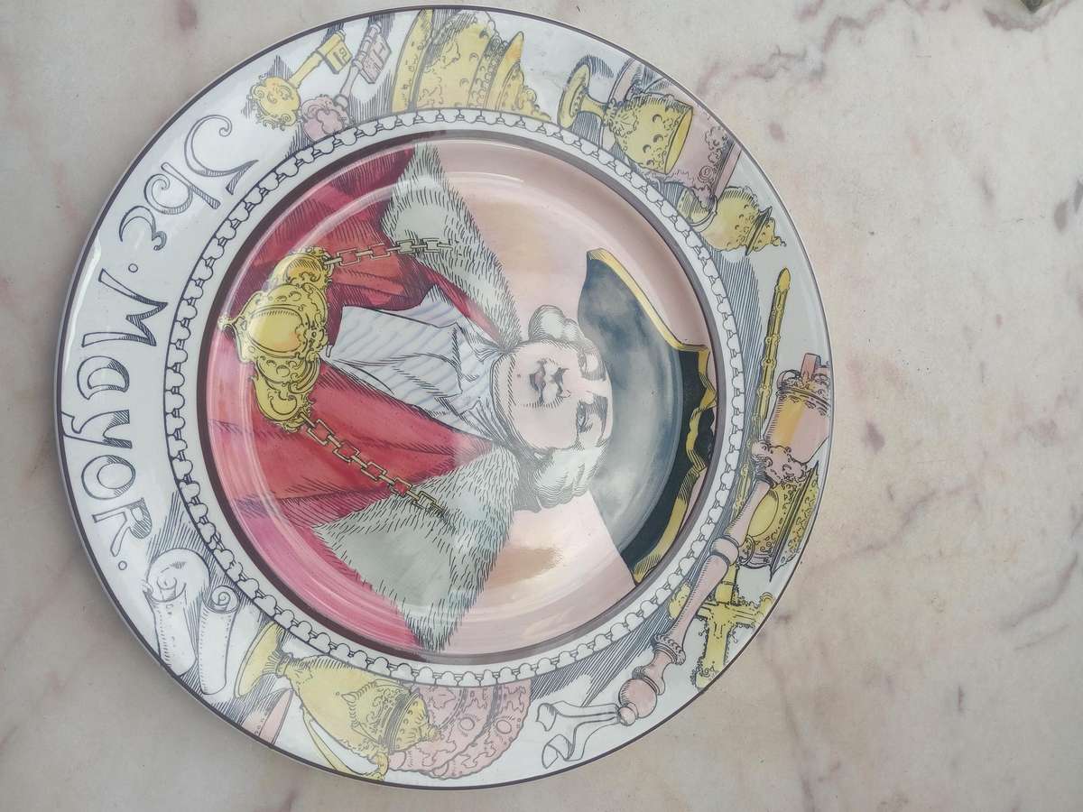 Royal doulton The mayor plate