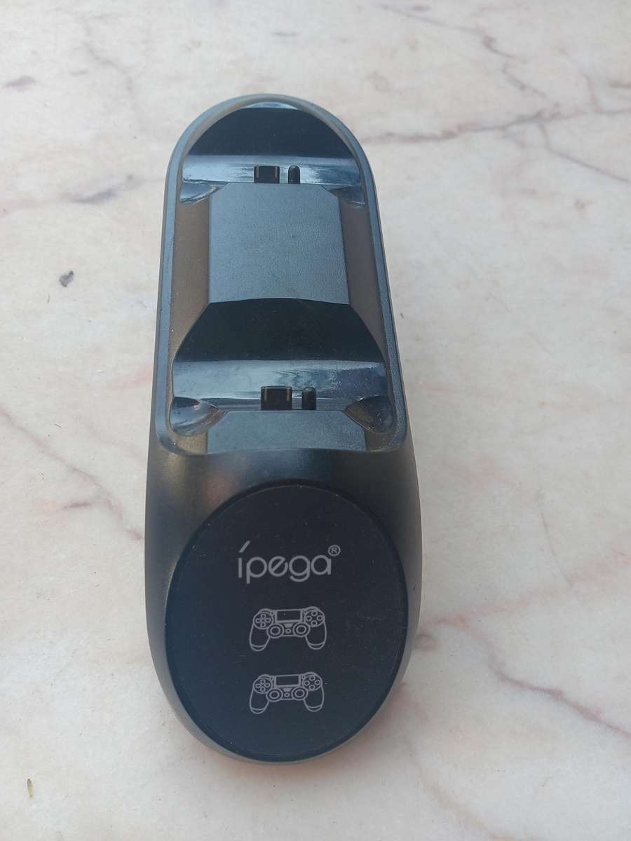 Ipega charging dock for Playstation 4