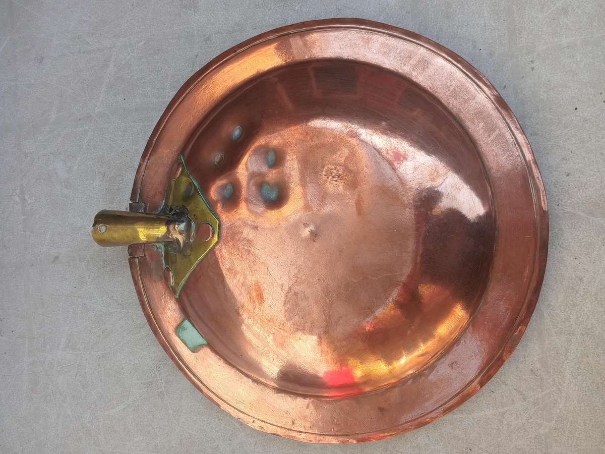 Antique de klerk copper bed warming pan