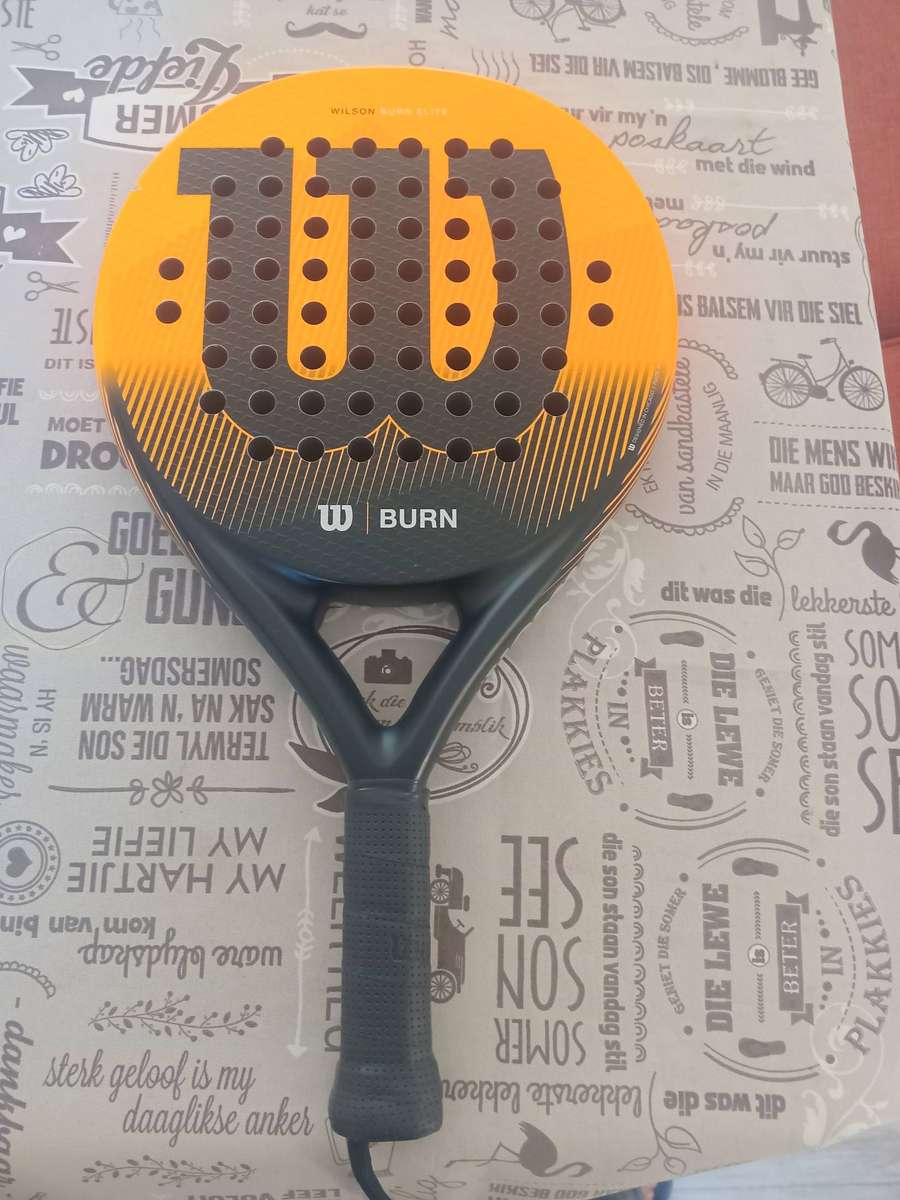 Wilson elite paddle racket
