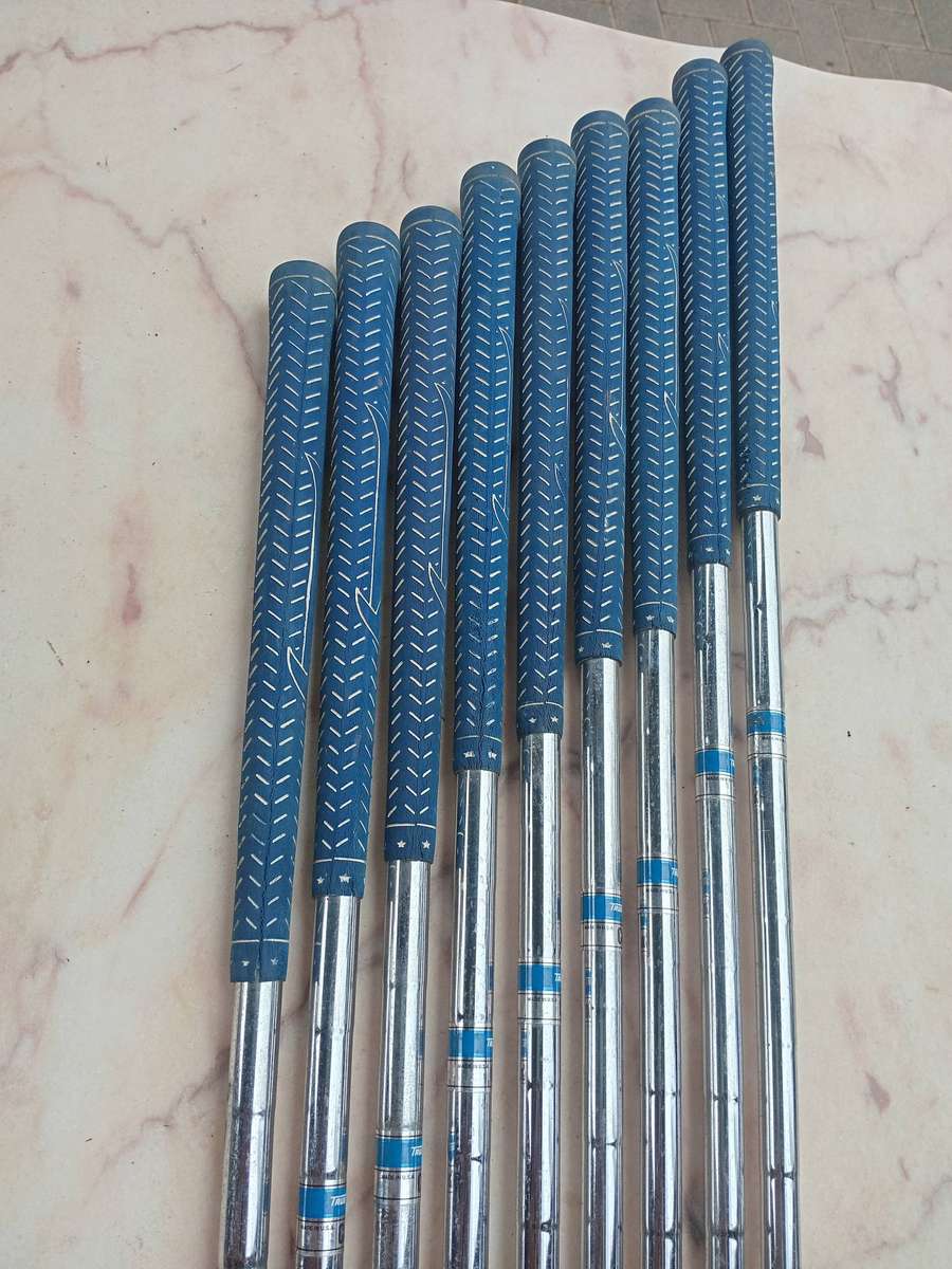 International tour model golf clubs