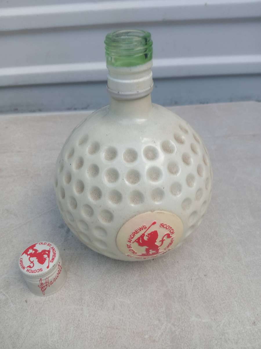 Vintage old st Andrew's scotch whiskey decanter