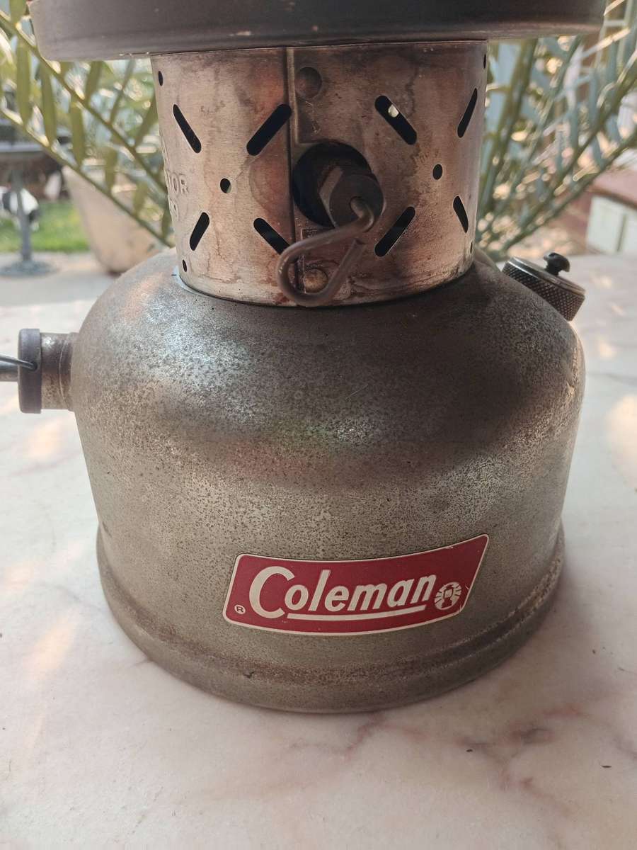 Coleman 237A vintage lantern