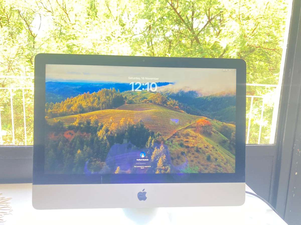 Apple iMac 21.5-inch (2013)  Core i5, 8GB RAM, 500GB Storage  Grade A+ Condition