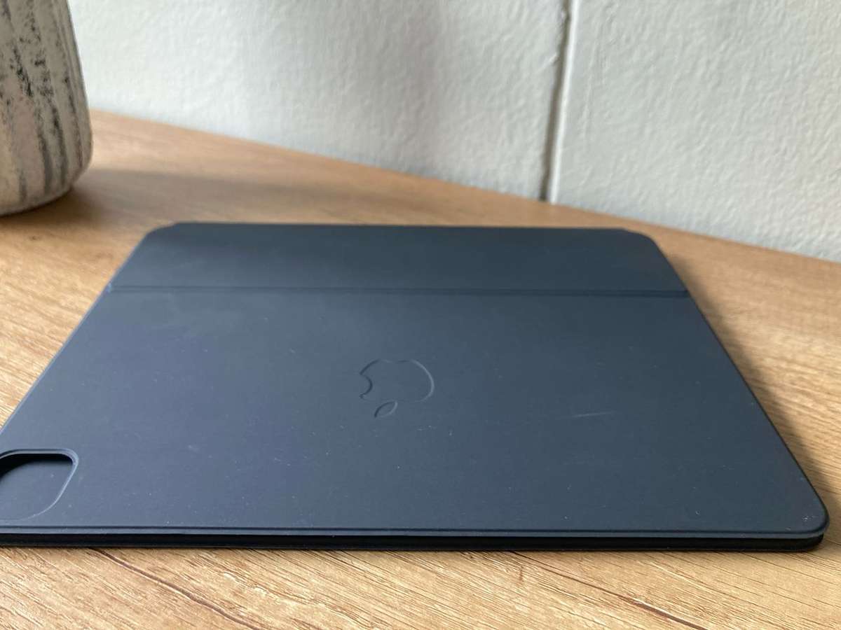 Apple Magic Keyboard for 12.9" iPad Pro (Black) - Good Condition (Used like Brand New)