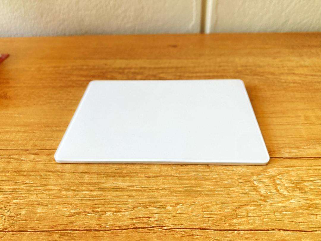 Apple Magic Trackpad: Wireless, Bluetooth, Rechargeable. Works with Mac or iPad, Multi-Touch Surface