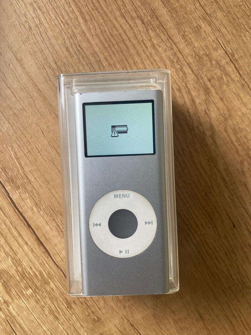 vintage Apple iPod Nano 2nd Generation Silver 2GB | Used | Battery Needs Replacement