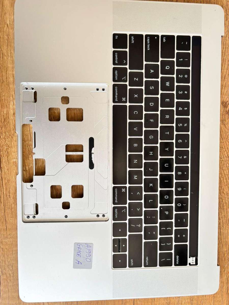 MacBook Pro 15" Retina (Mid 2018 - 2019) Upper Case Assembly Model: A1990 Grade-A Used Silver Color