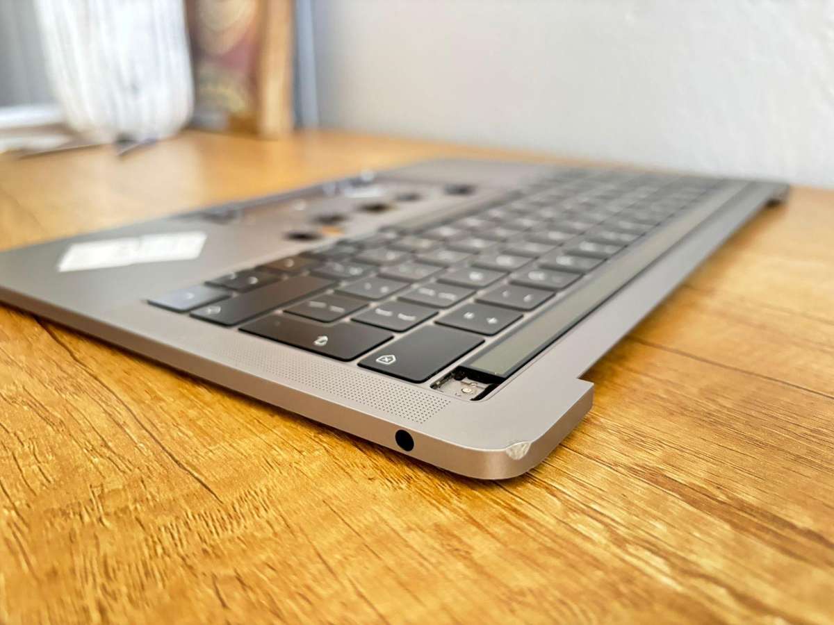 MacBook Pro 13" Upper Case Assembly  A2159 (2019) Used  Grade-B Condition
