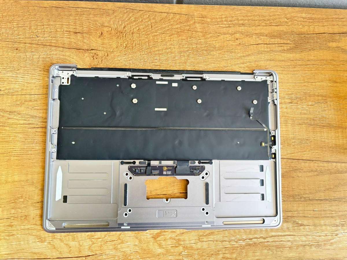 MacBook Air 13" (A2179, Early 2020) Upper Case with Keyboard  Dark Grey, Grade A