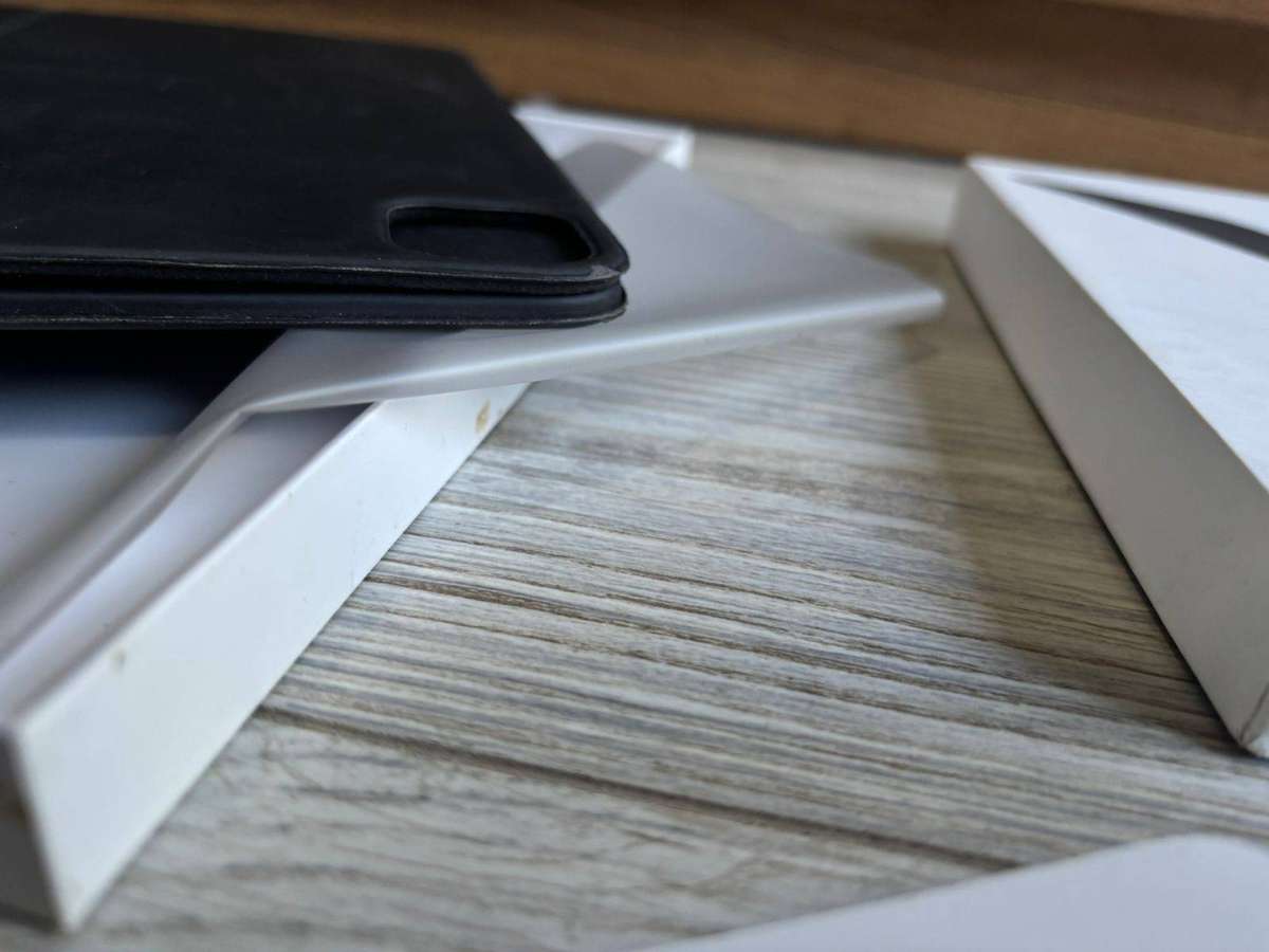 Apple Magic Keyboard for iPad Pro 11" (4th Gen) & iPad Air (5th Gen)