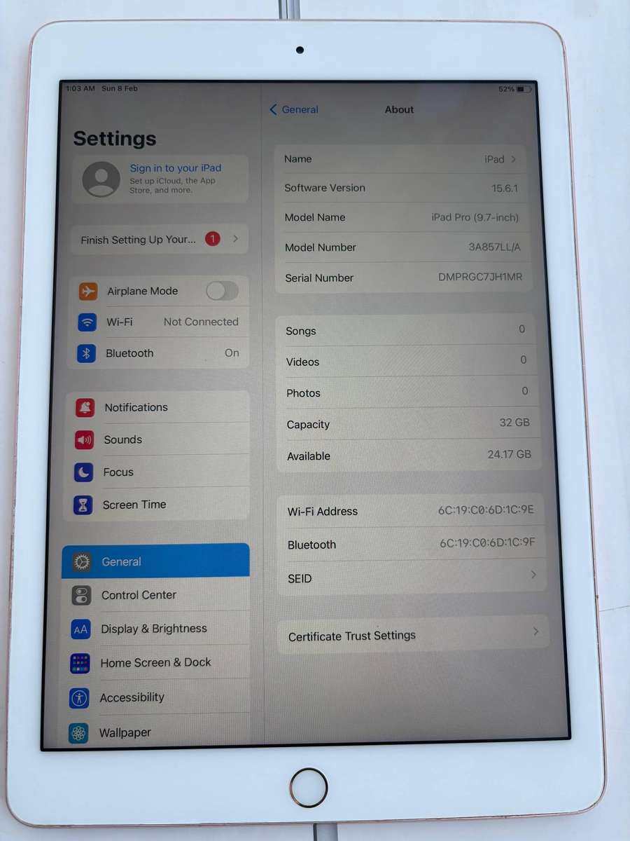 Apple iPad Pro 9.7" | 32GB | Wi-Fi | Rose Gold Condition: Used  Fully Tested & Working