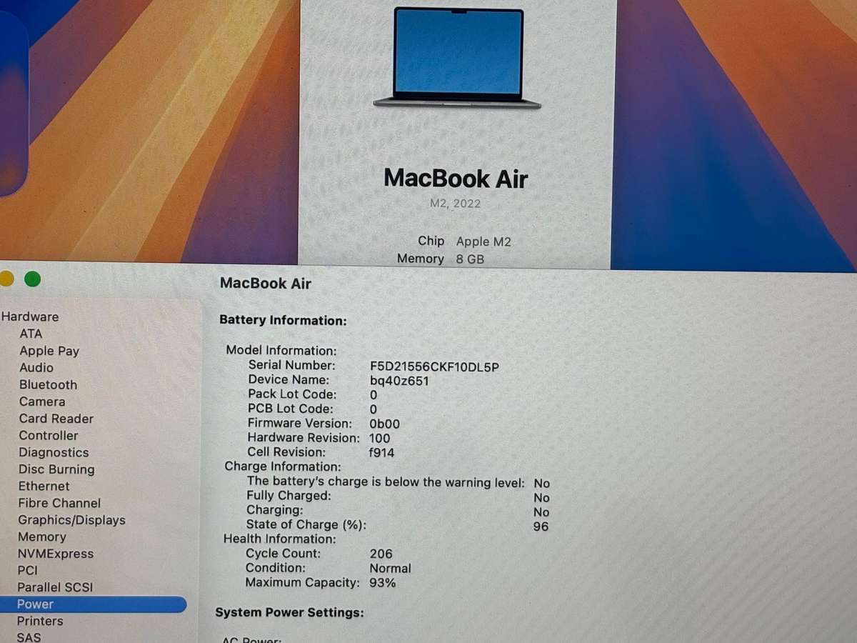 Apple MacBook Air M2 13" 2022 8GB RAM 256GB SSD Space Gray Excellent Condition