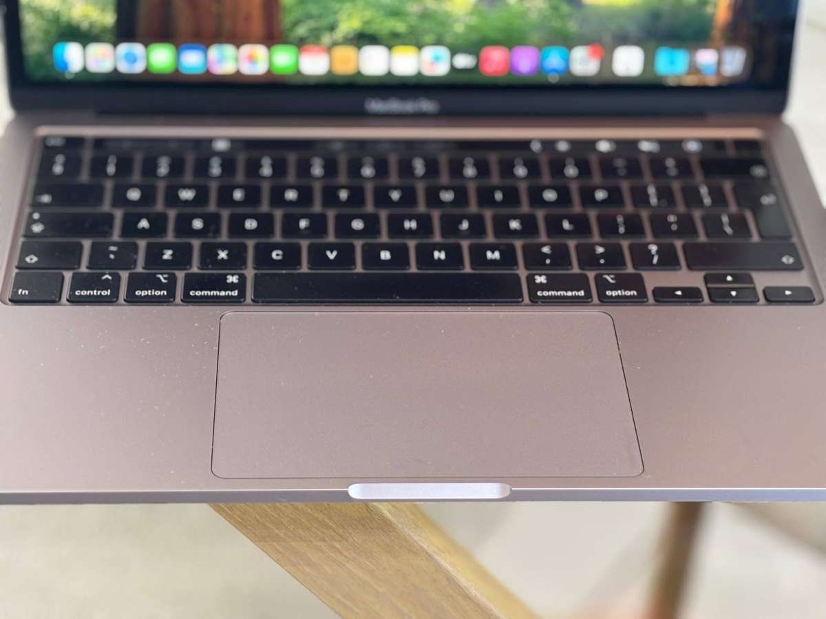 Apple MacBook Pro 13 Retina (2020) Touch Bar | i5 | 8GB RAM | 512B SSD