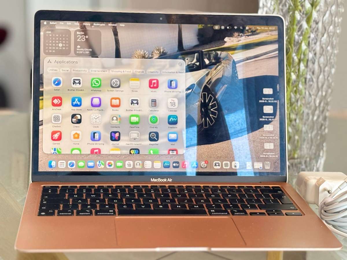 Apple MacBook Air 13.3 (2020) M1 | 8GB RAM | 256GB SSD | Rose Gold