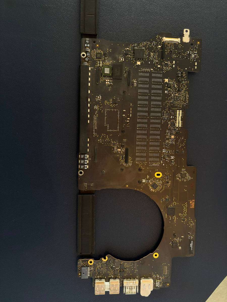 MacBook Pro 15" A1398 2012 Logic Board i7 2.2GHz 8GB Tested iCloud Free