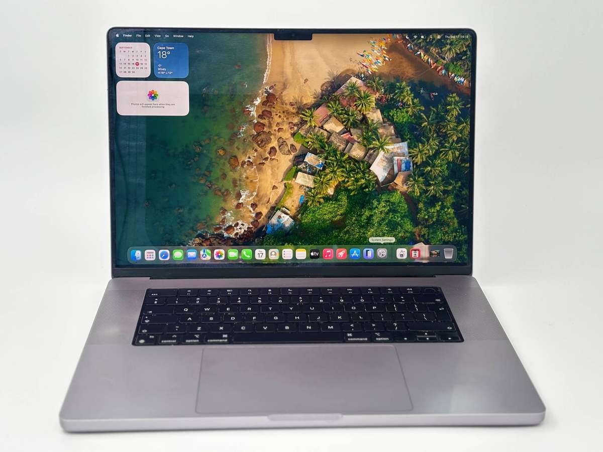 Apple MacBook Pro 16" (2021) - M1 Pro | 16GB RAM | 512GB SSD |